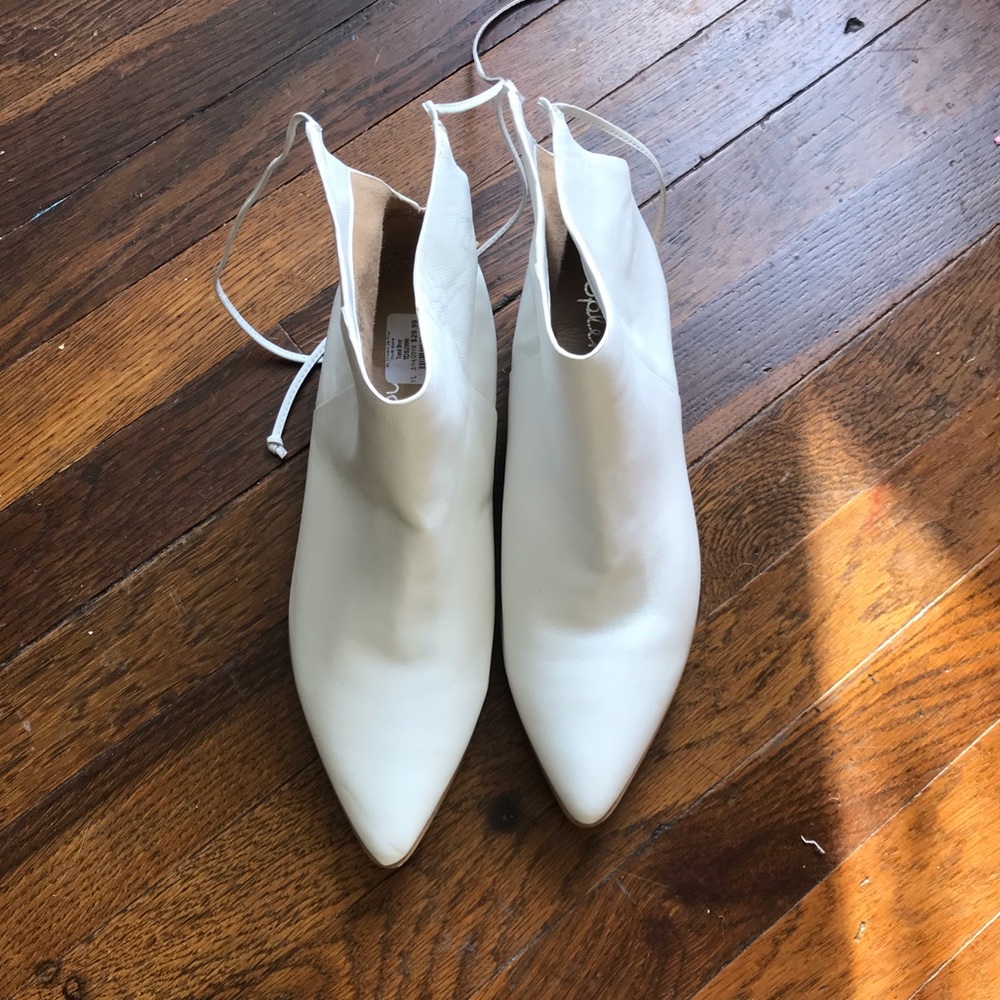 Splendid white leather bootie